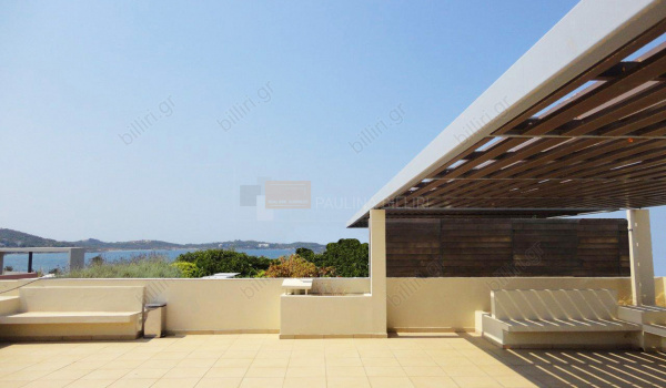 Ταράτσα με πέργκολα